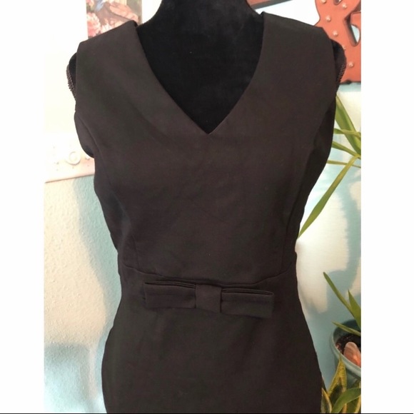 Lulu's Black Body Con 🖤 Dress with Bow - Picture 2 of 4